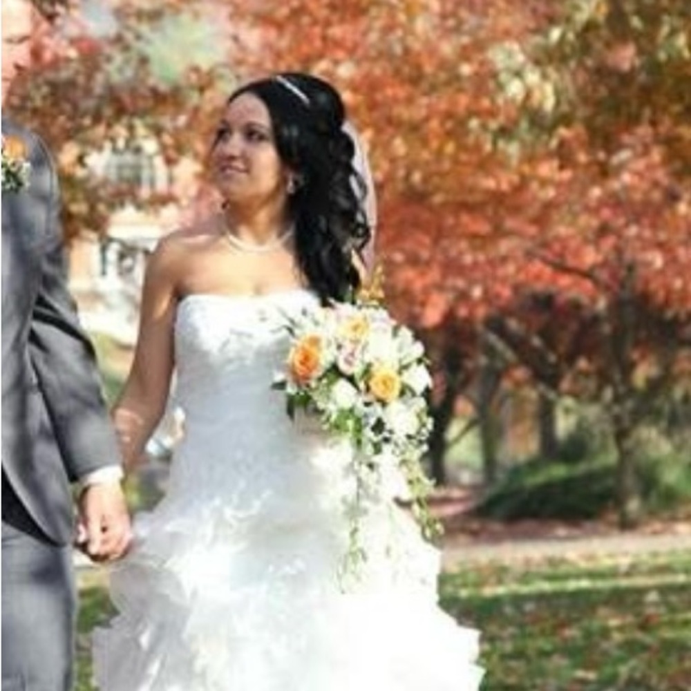 Elegant White Wedding Dress